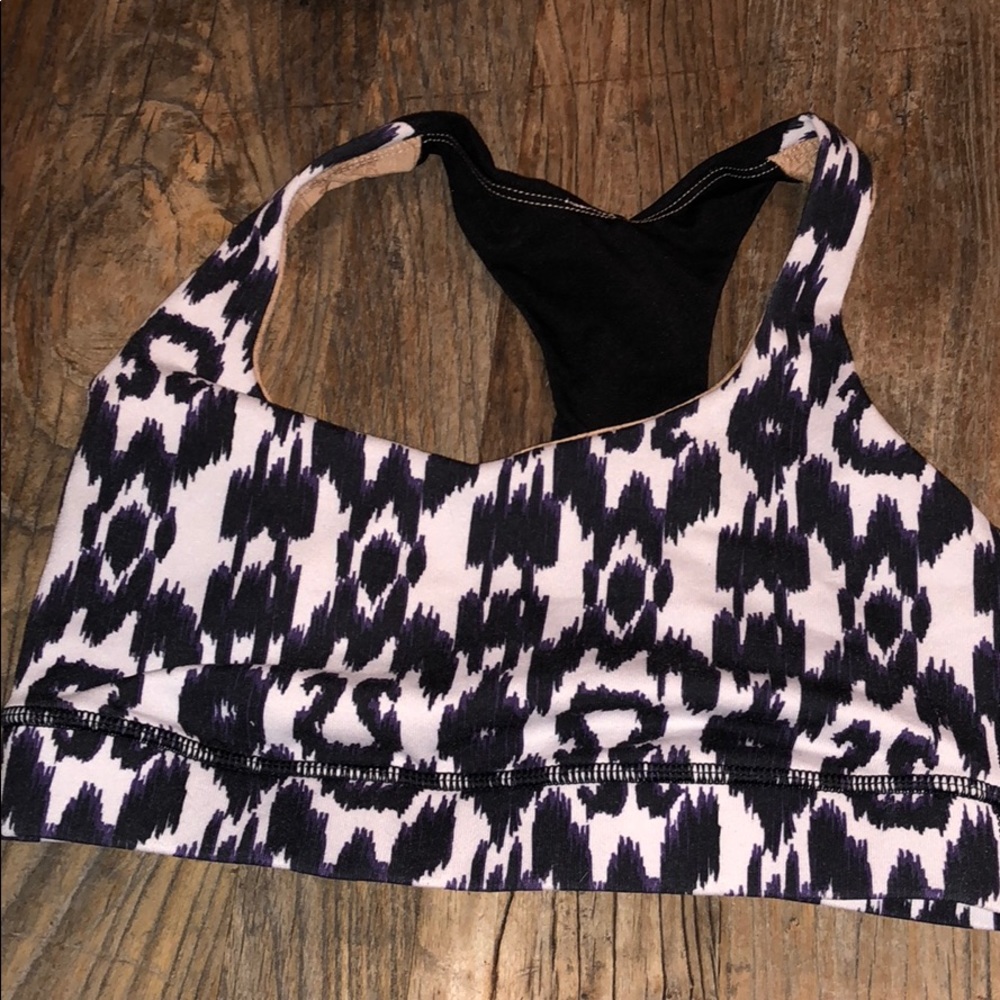 Lululemon sports bra